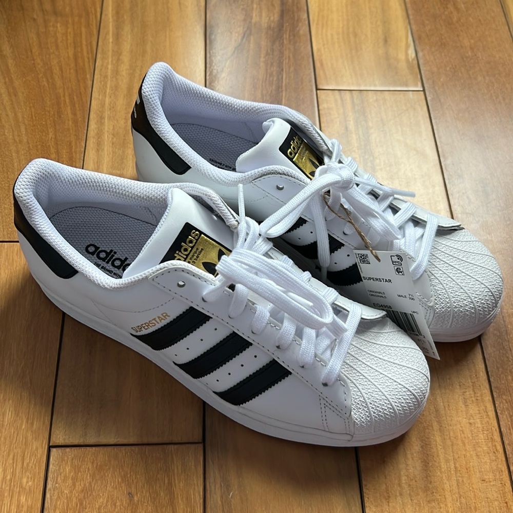 NWT Adidas Superstar sneakers